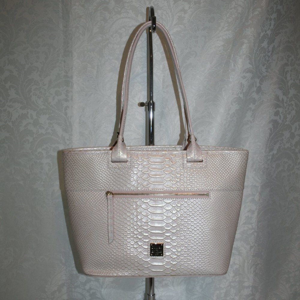 DOONEY AND BOURKE ZIP TOTE METAL BLUSH EMBOSSED